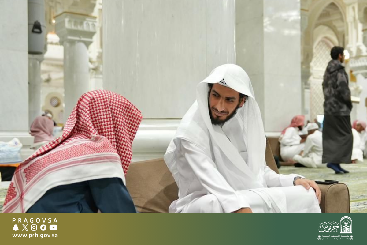 بإشراف 12 معلّمًا متخصصًا.. أكثر من 150 طالبًا في دورة الإتقان لحفظ القرآن في المسجد الحرام